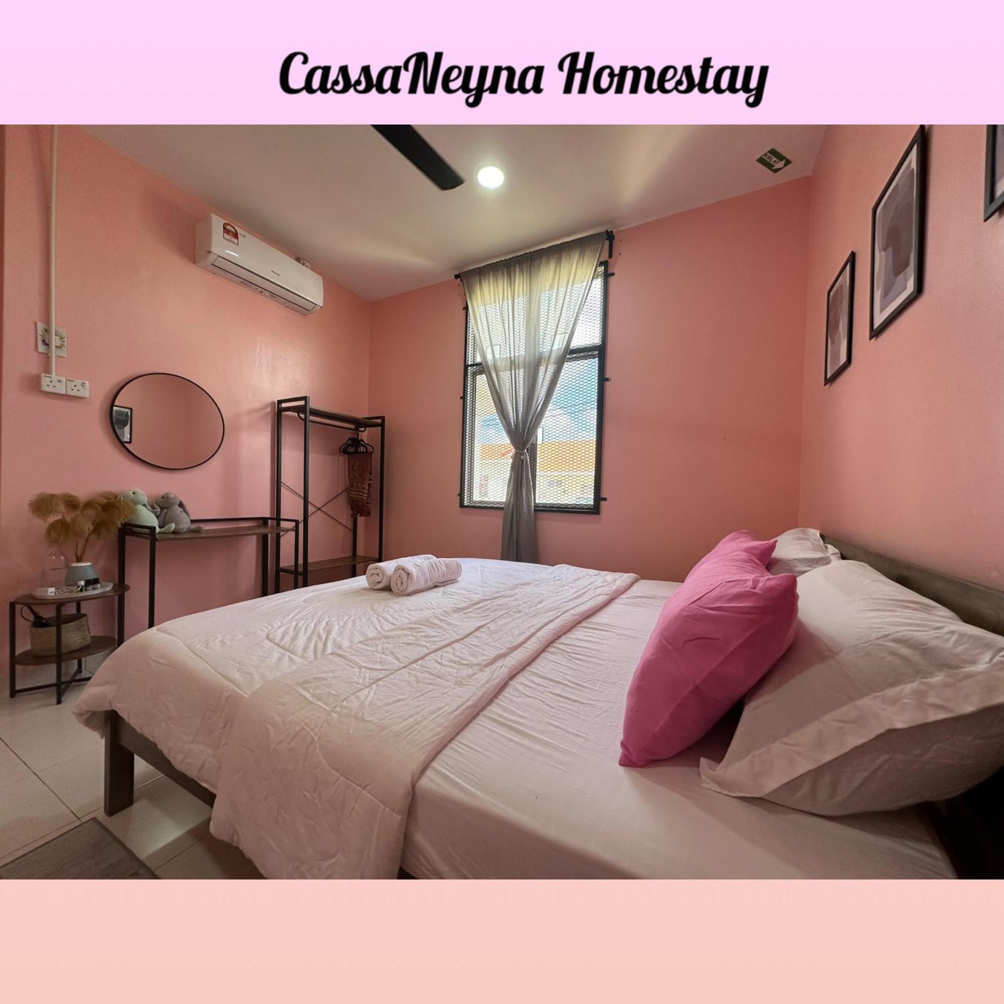 Cassaneyna Homestay Куантан Экстерьер фото